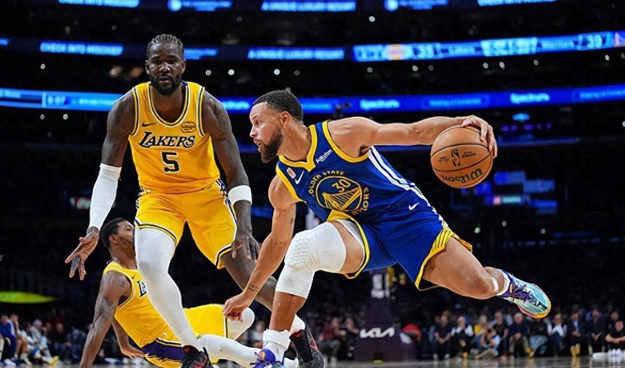 洛杉矶湖人发布备战花絮，今夜门线救险，CBA季后赛任务艰巨，临场指挥获称赞的简单介绍